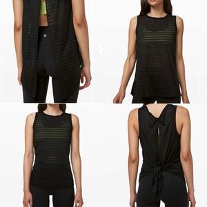 Lululemon Meet Halfway Tank *Striped Black size 6